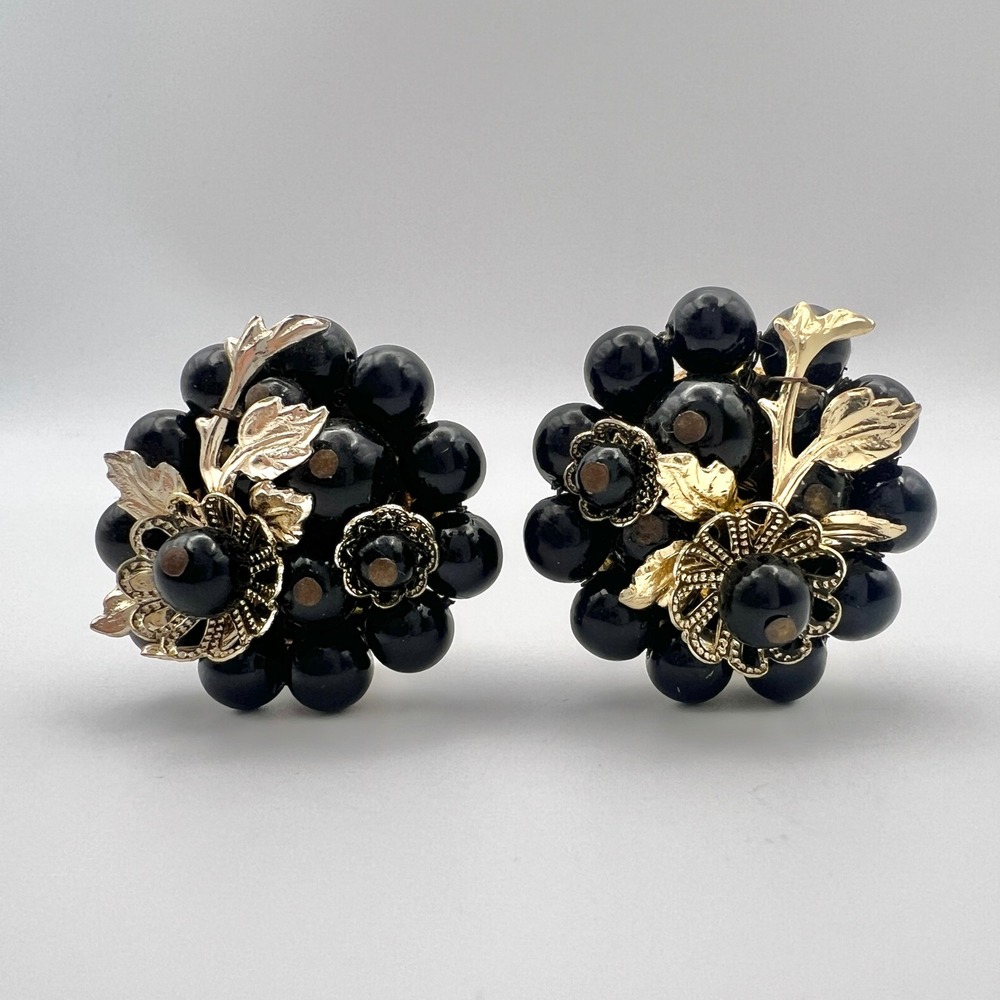 Vintage Japan Black Bead Gold Tone Floral Cluster Statement Clip On Earrings